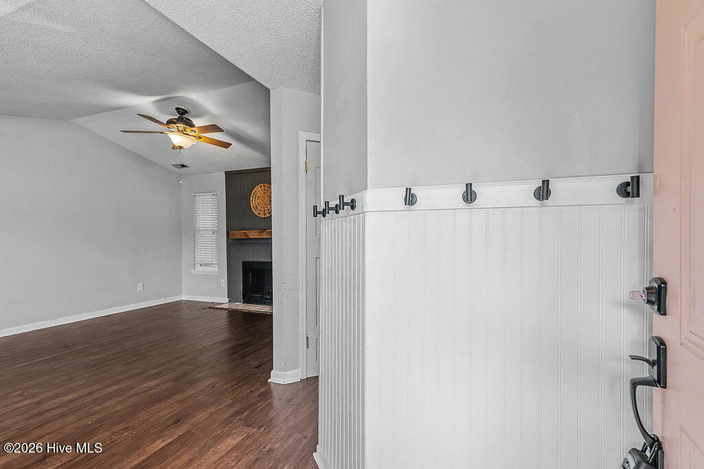 2624 Brookfield Drive Property Photo 9