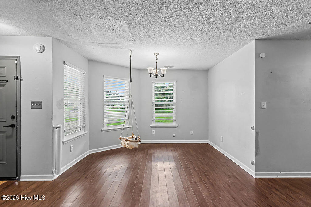 2624 Brookfield Drive Property Photo 10