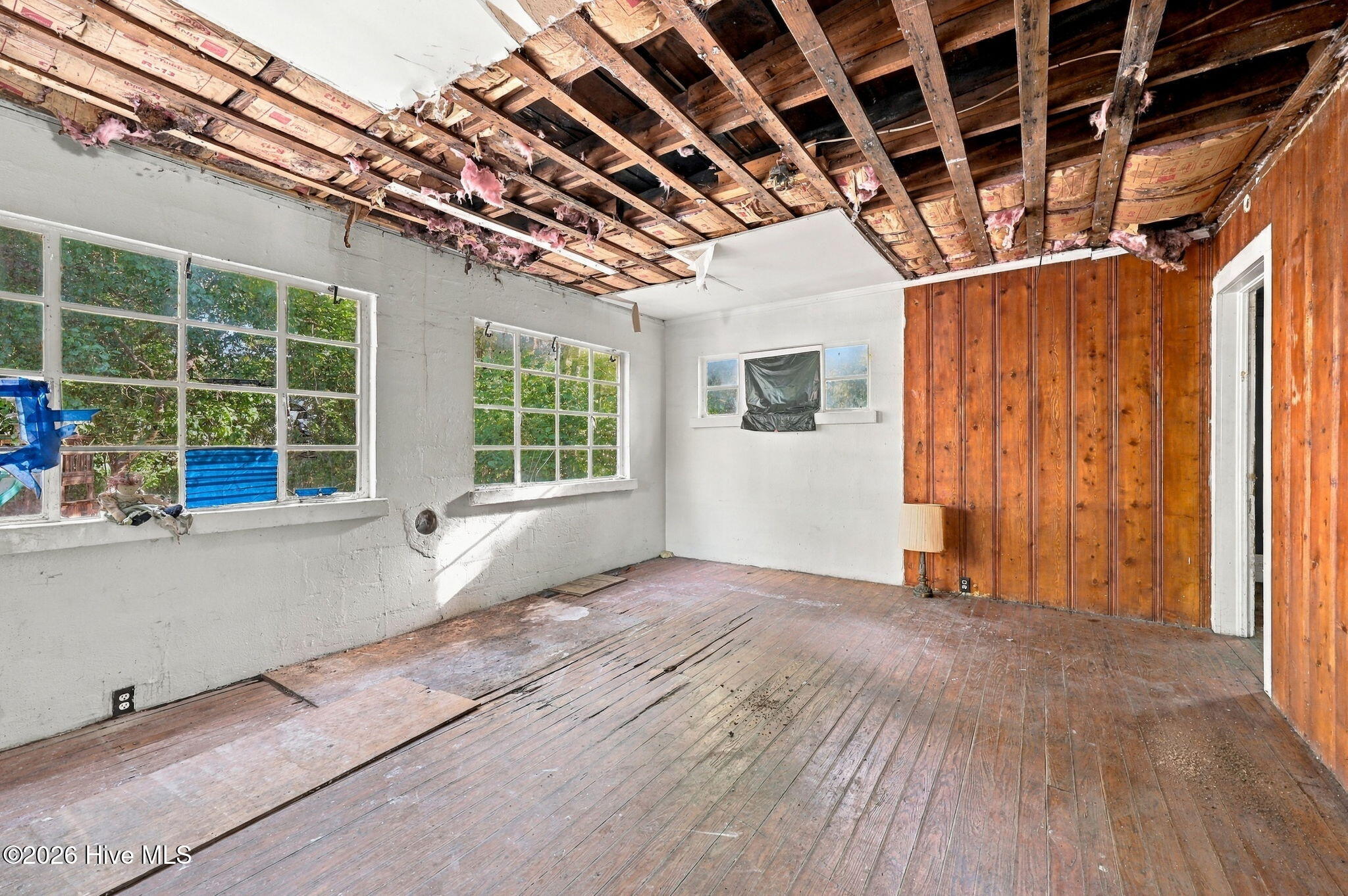 653 Third Street Property Photo 16