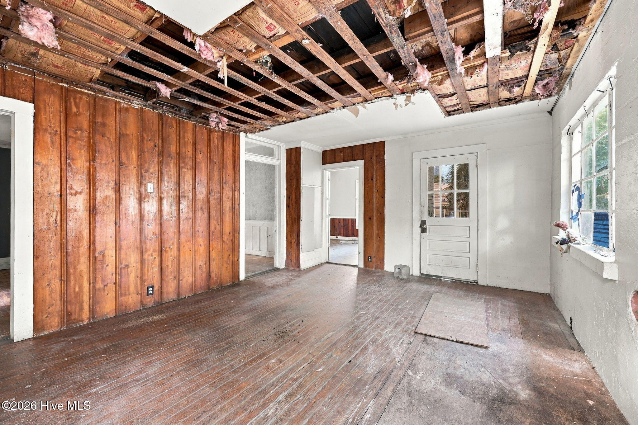 653 Third Street Property Photo 18