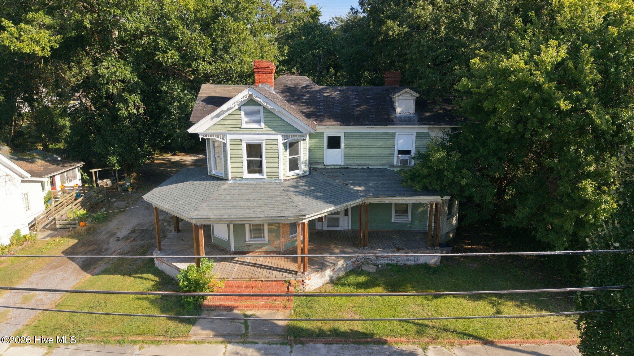 653 Third Street Property Photo 35