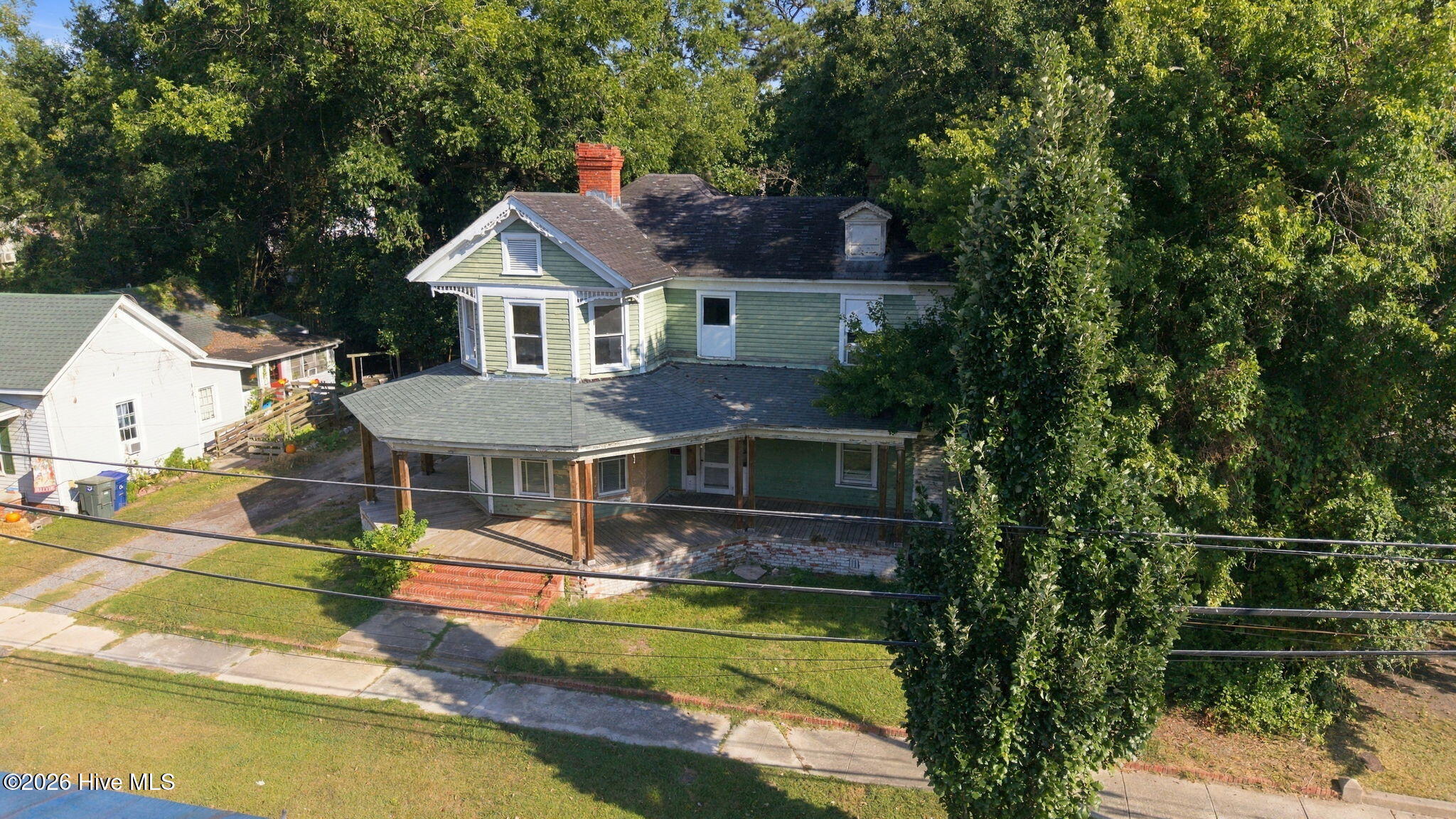 653 Third Street Property Photo 36