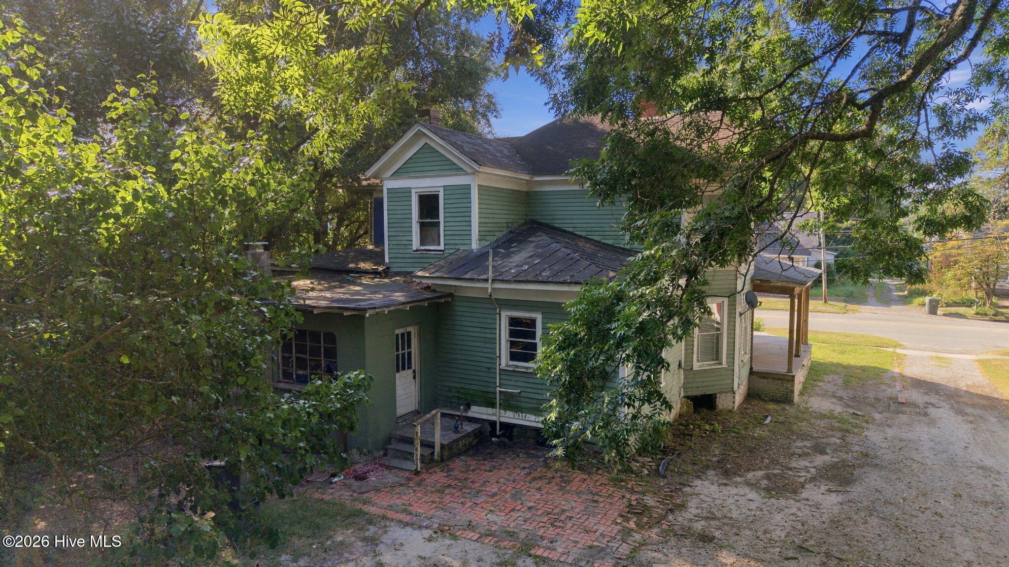 653 Third Street Property Photo 43