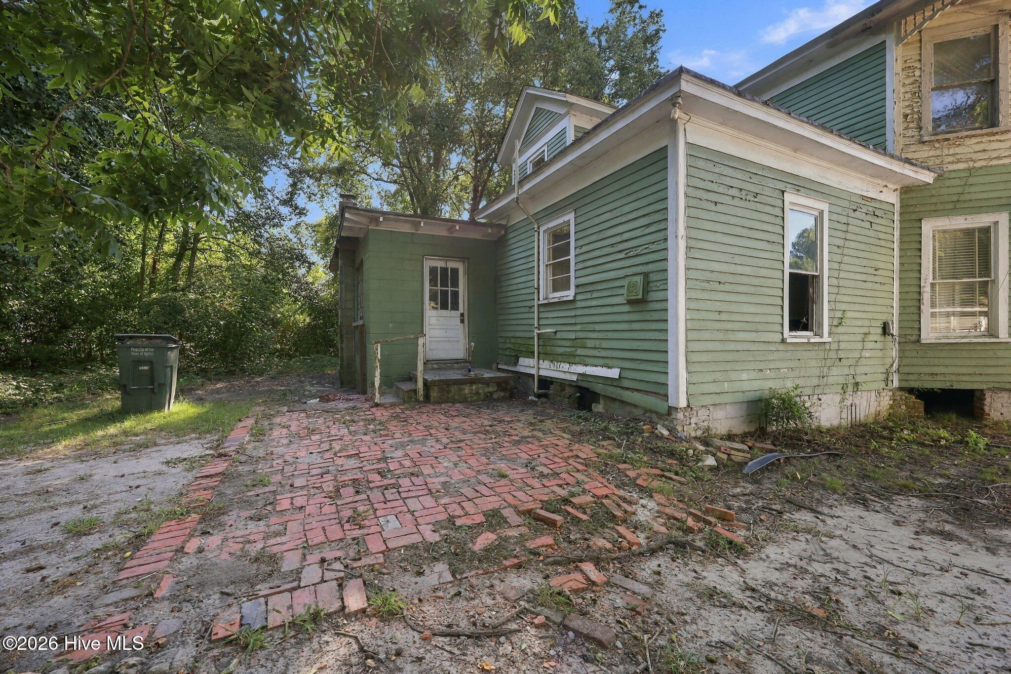 653 Third Street Property Photo 45