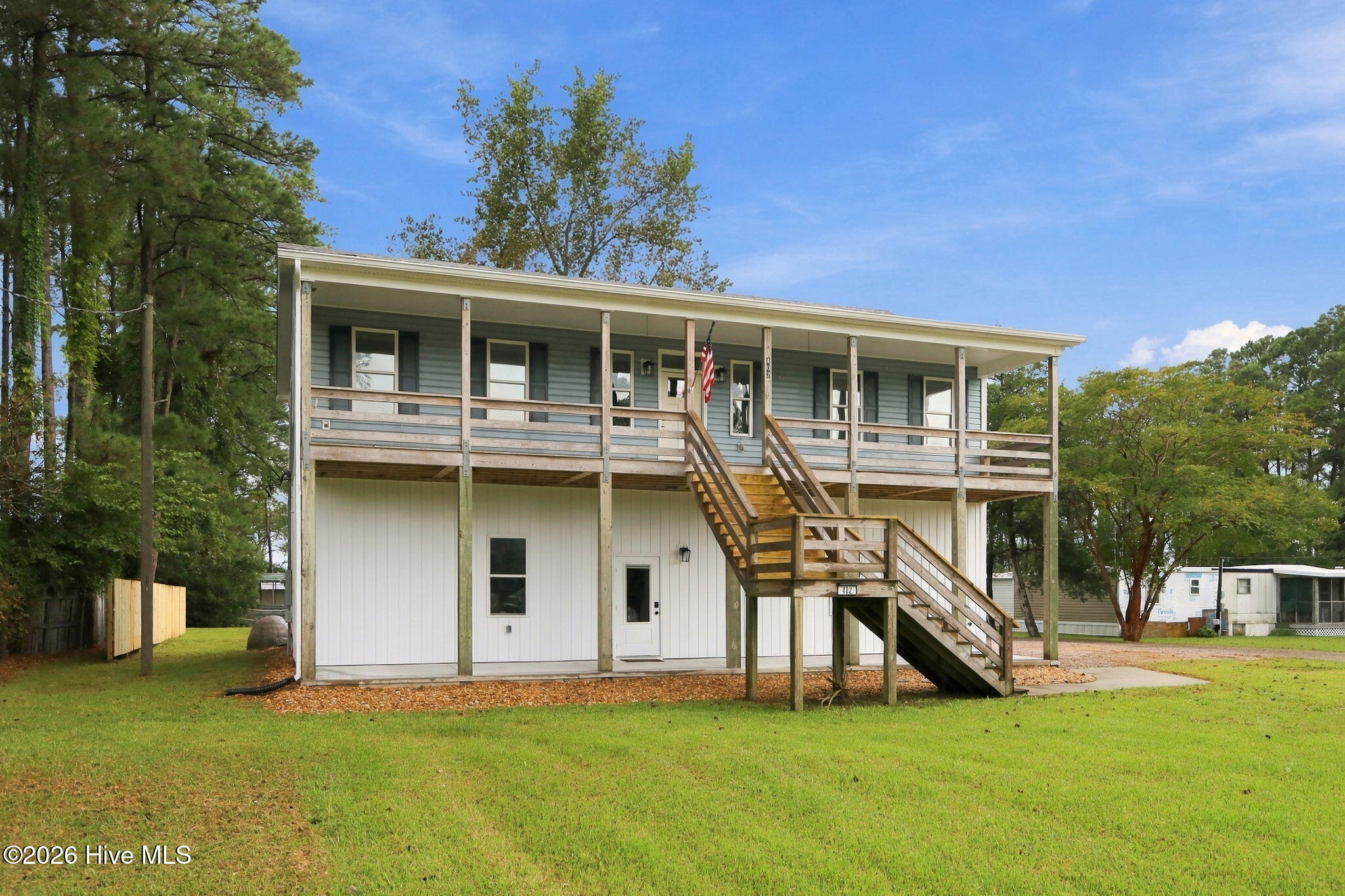 402 Gillikin Road Property Photo 2
