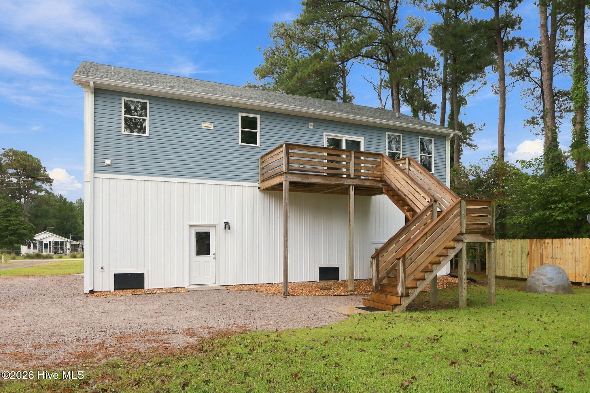 402 Gillikin Road Property Photo 4