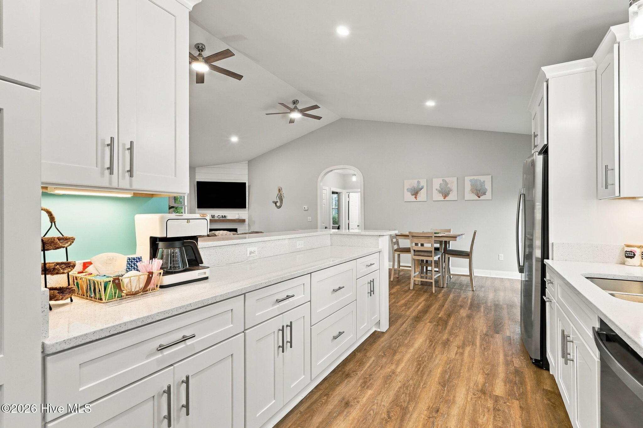 402 Gillikin Road Property Photo 16