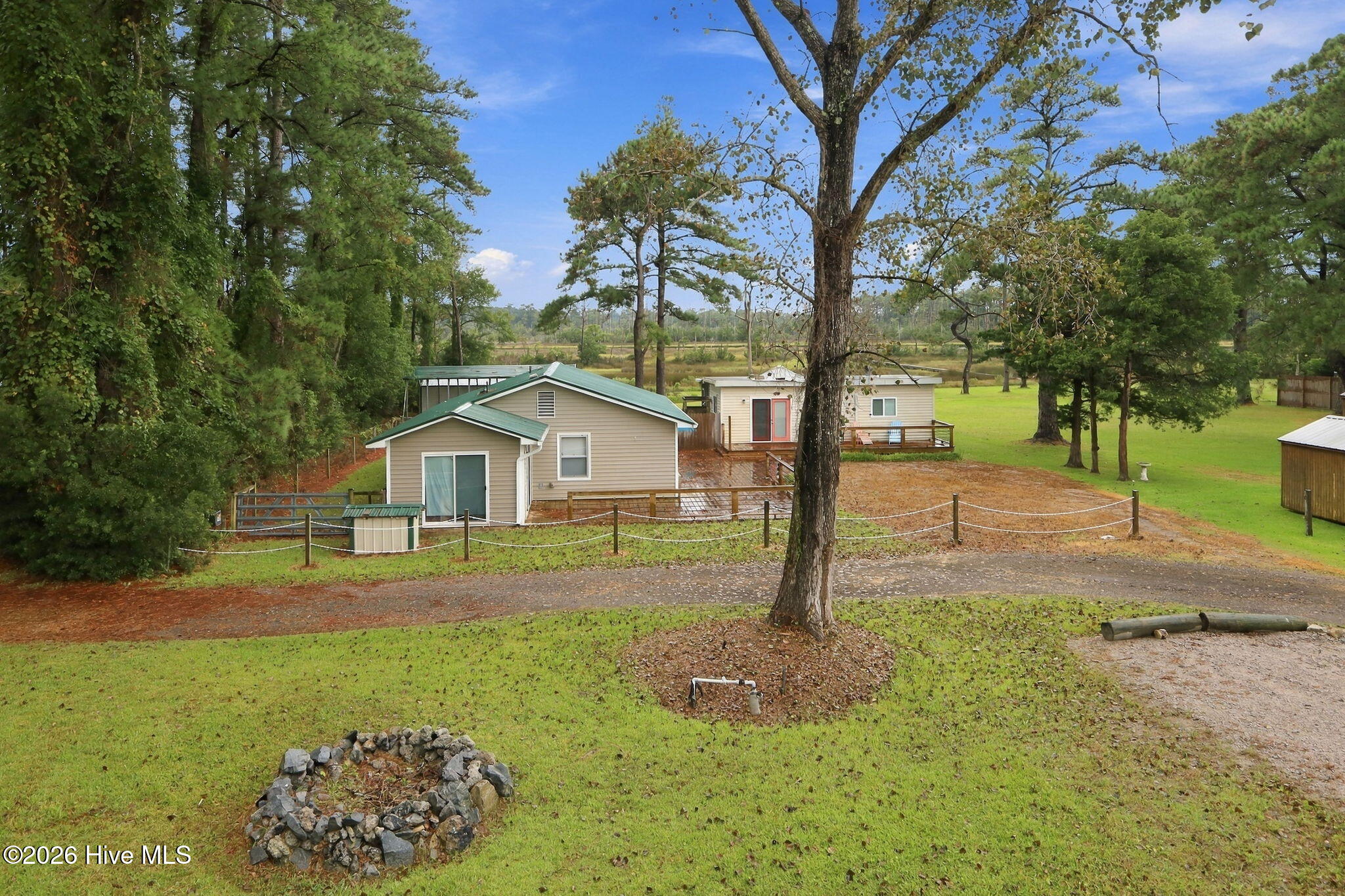 402 Gillikin Road Property Photo 44