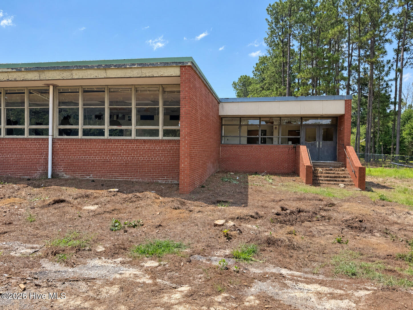 516 W Chapin Road Property Photo 5