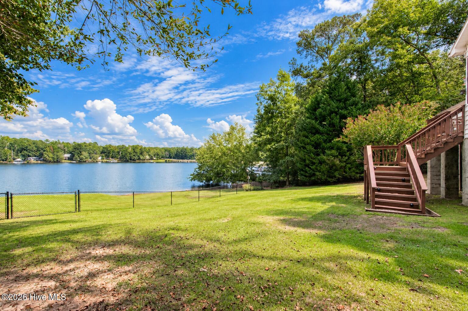 227 Laurel Heights Property Photo 4