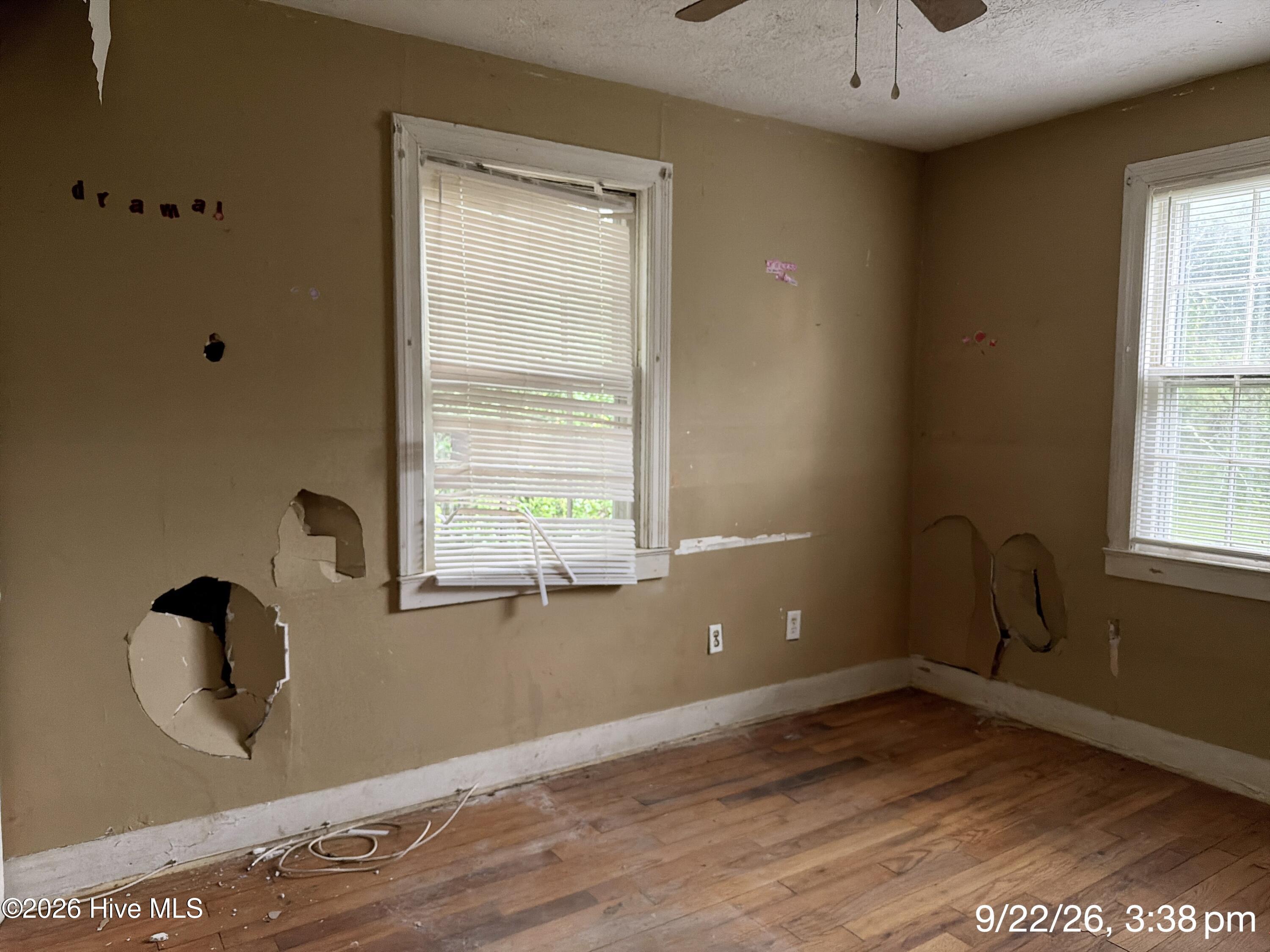2135 Shirley Avenue Property Photo 6