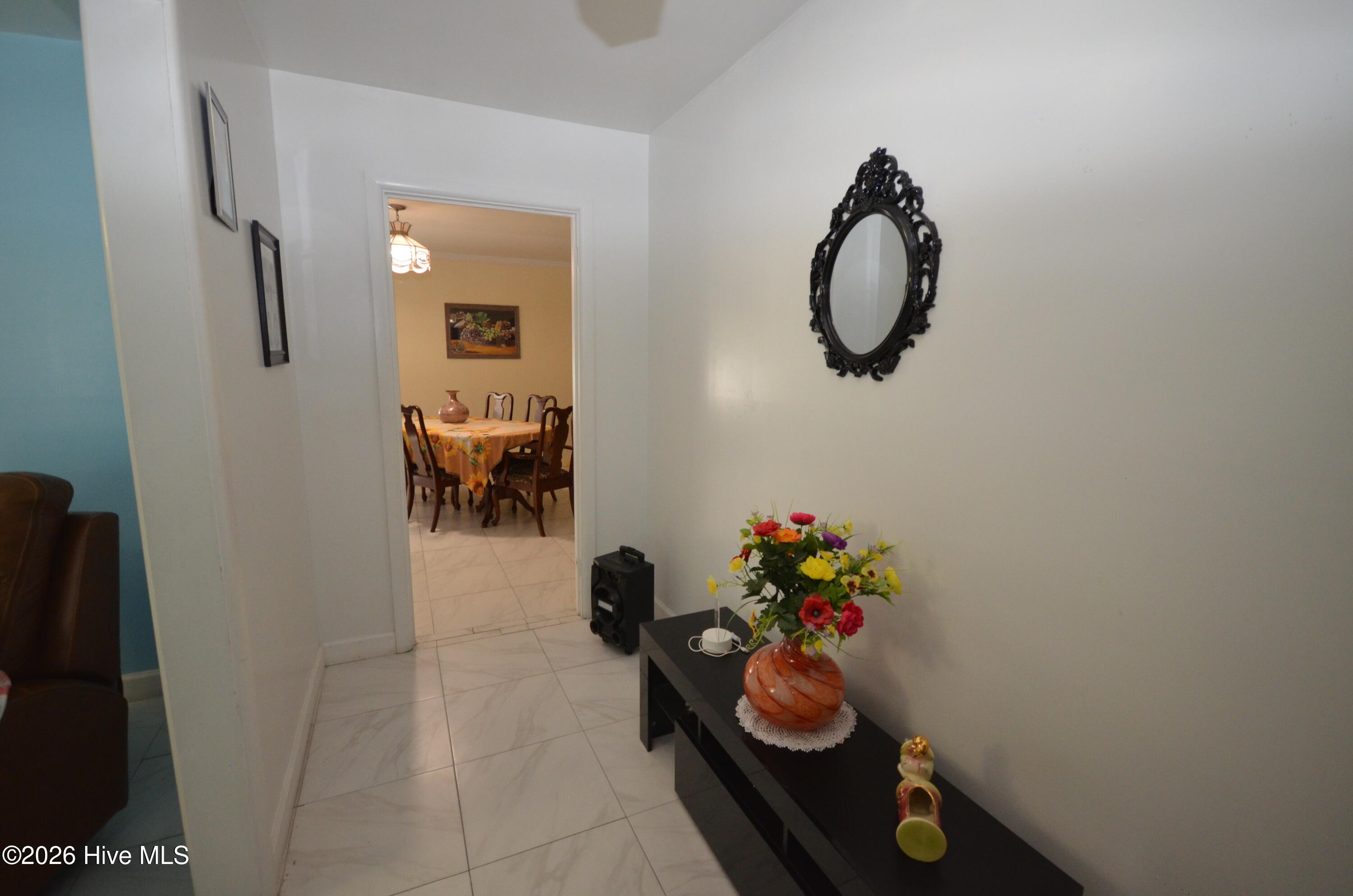 1704 N Berkeley Boulevard Property Photo 2