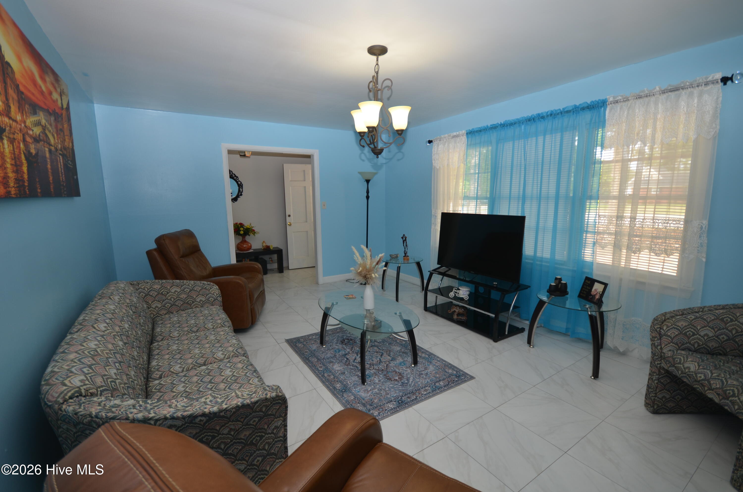 1704 N Berkeley Boulevard Property Photo 6