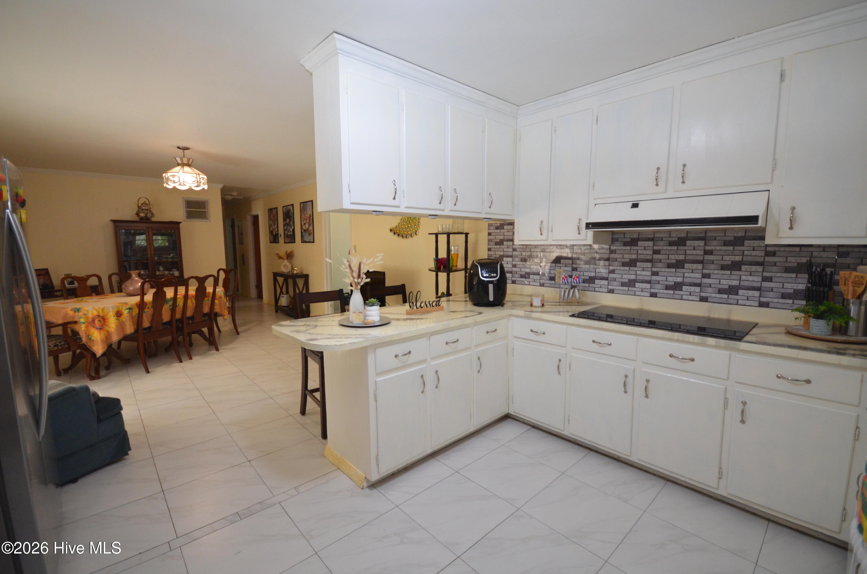 1704 N Berkeley Boulevard Property Photo 12
