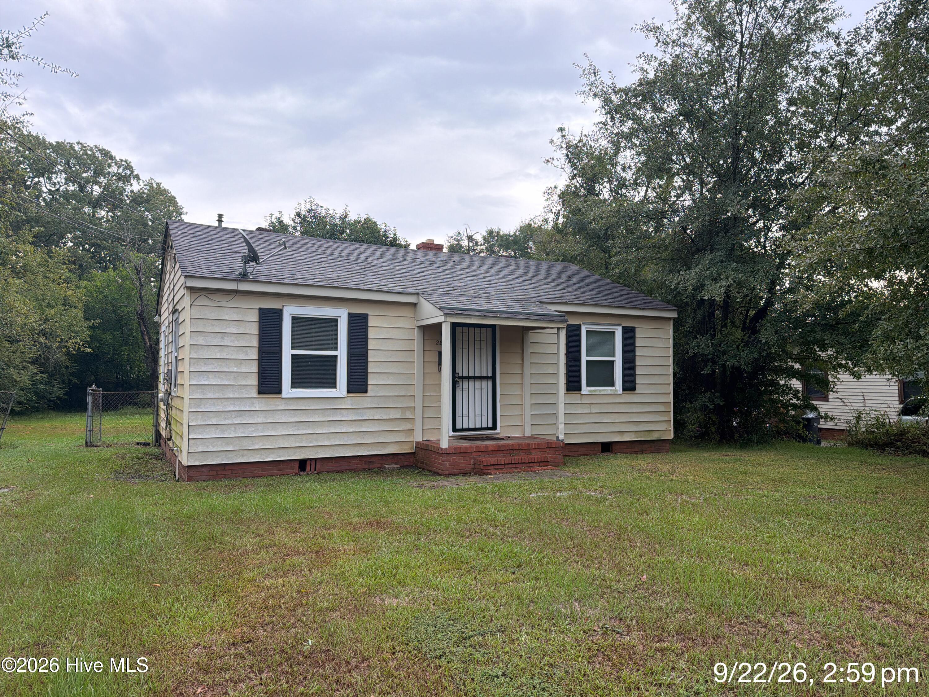 2816 King Street Property Photo 1