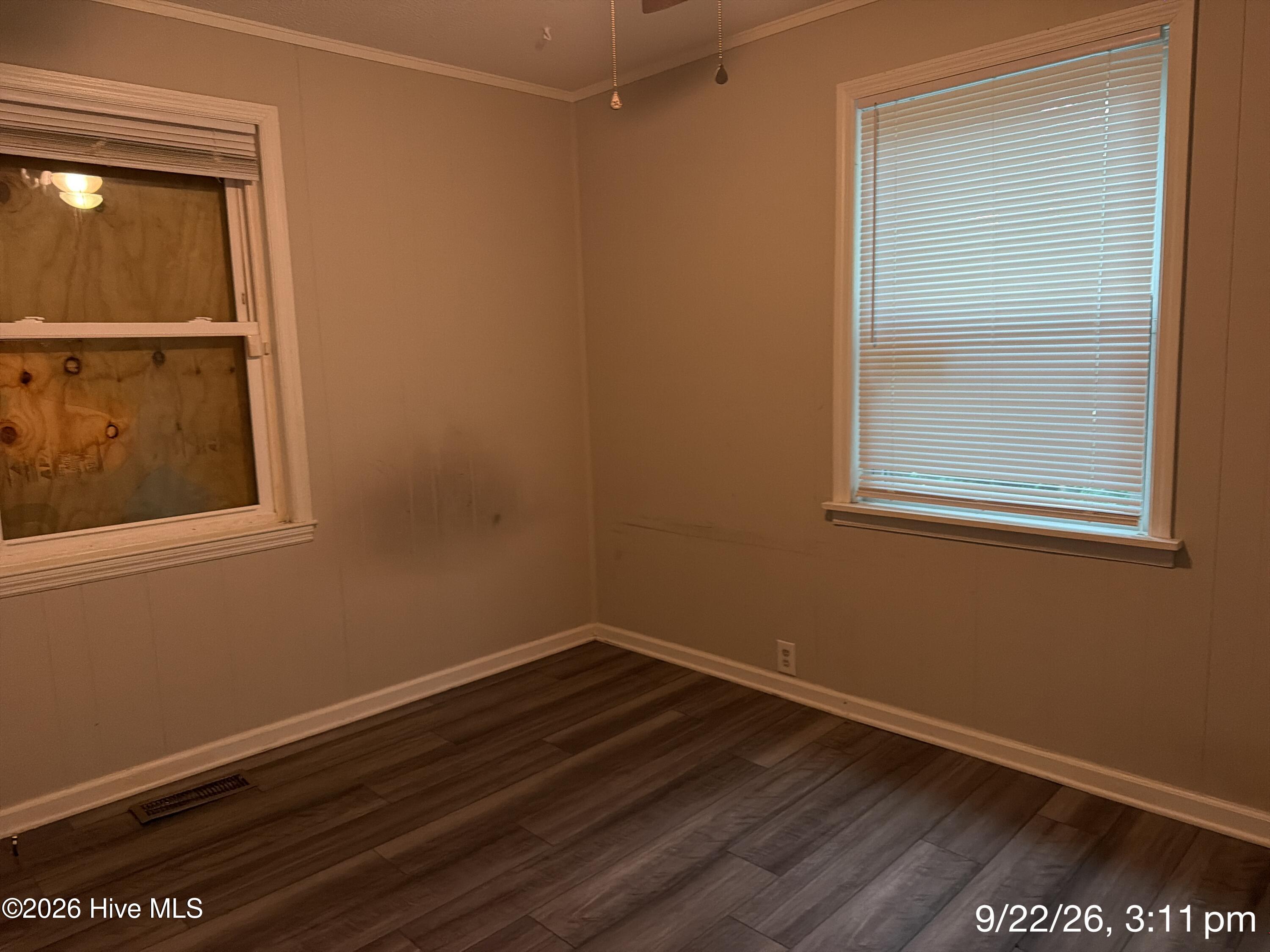 2816 King Street Property Photo 6