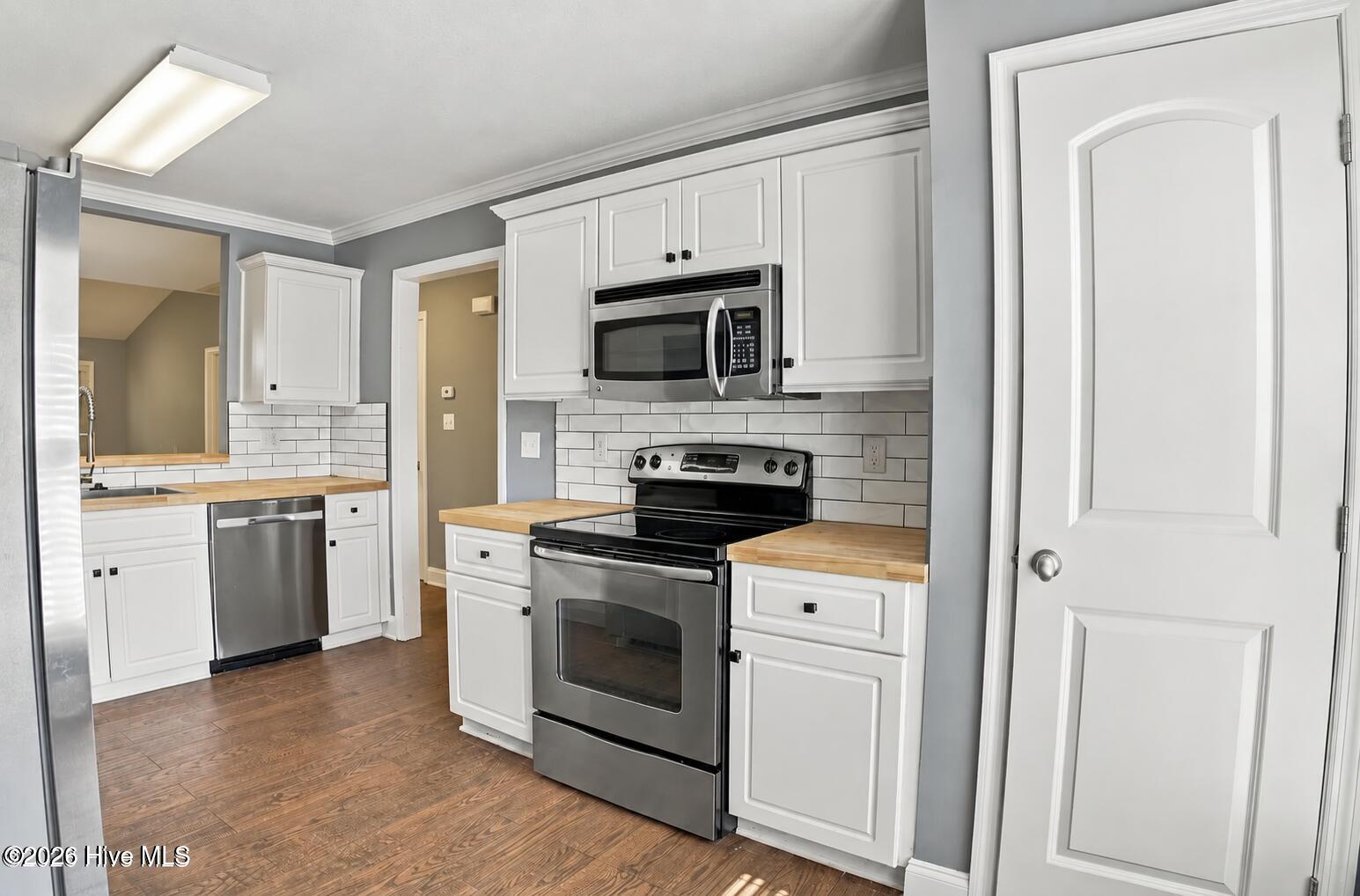 3004 Gobbler Court Property Photo 8