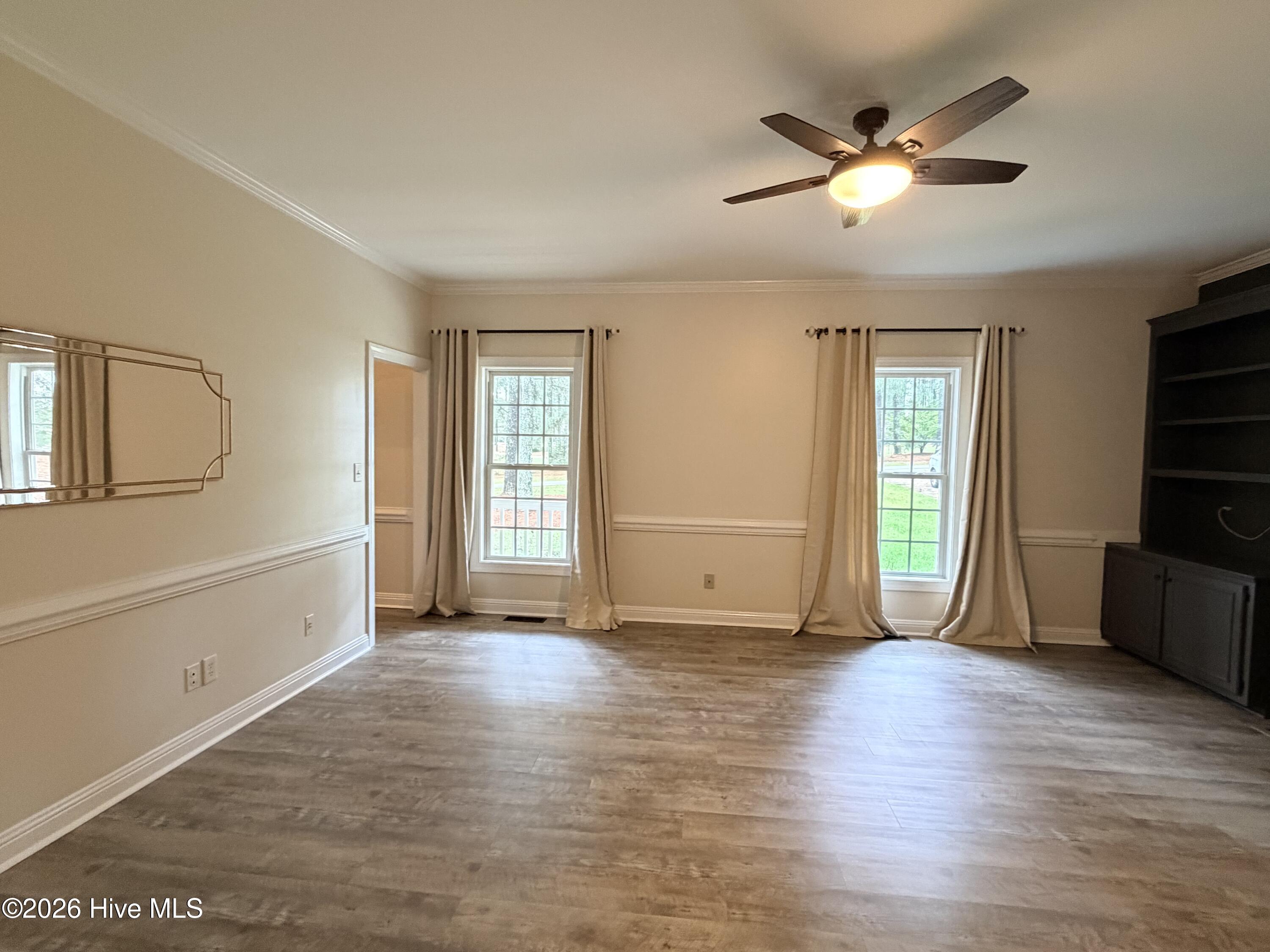 1702 Timberlane Drive Property Photo 6
