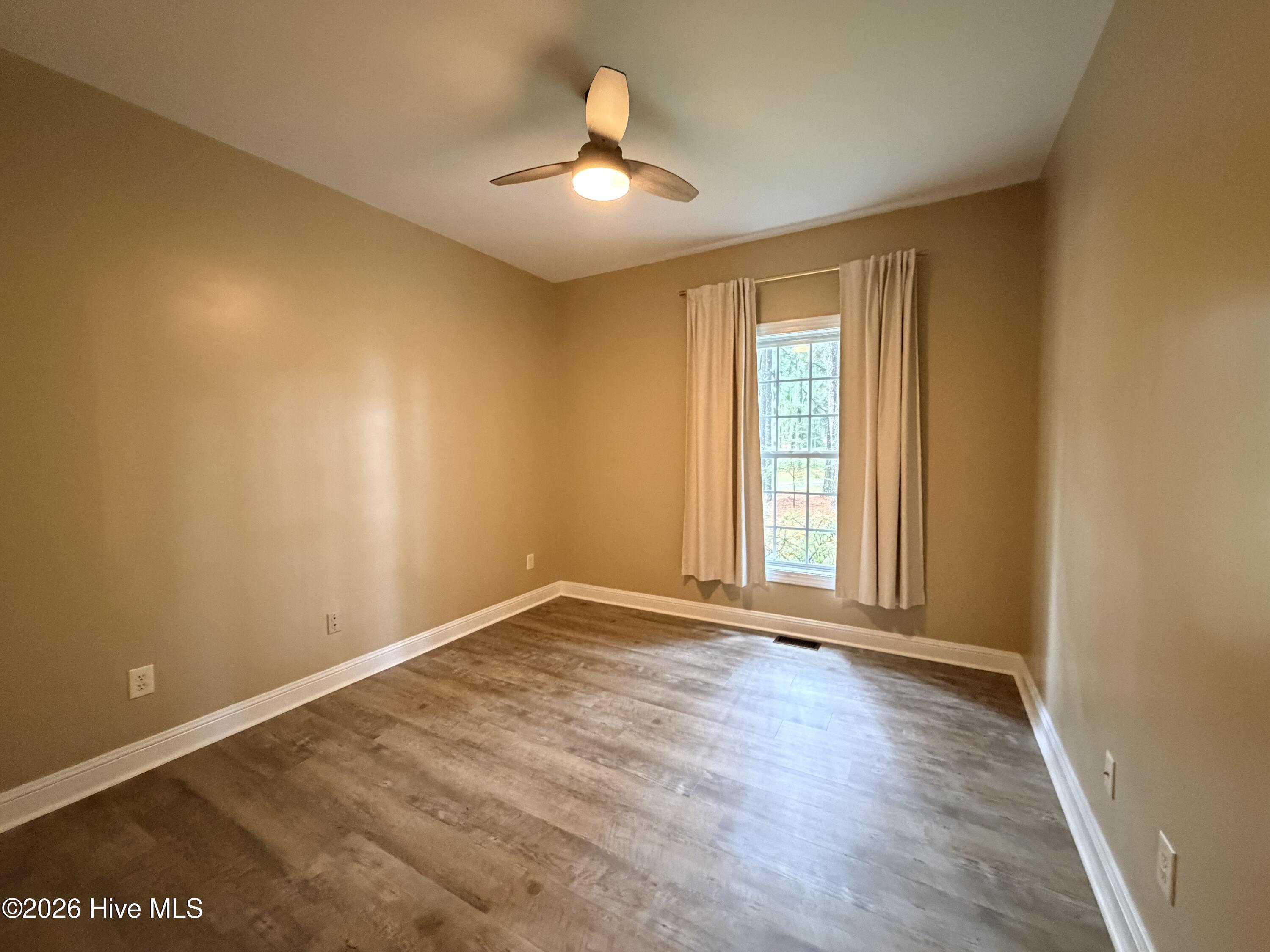 1702 Timberlane Drive Property Photo 15