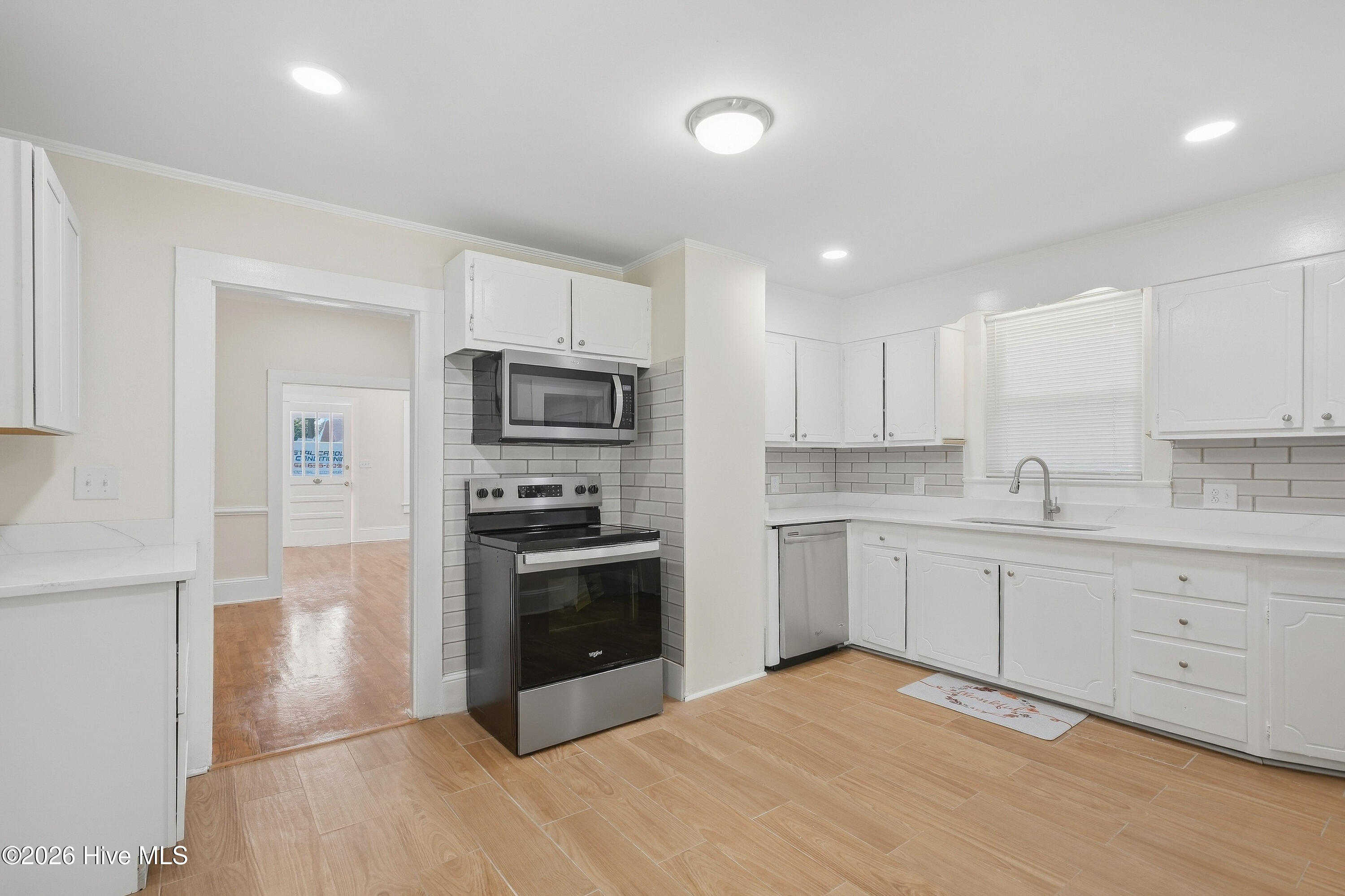 1708 Lucerne Way Property Photo 16