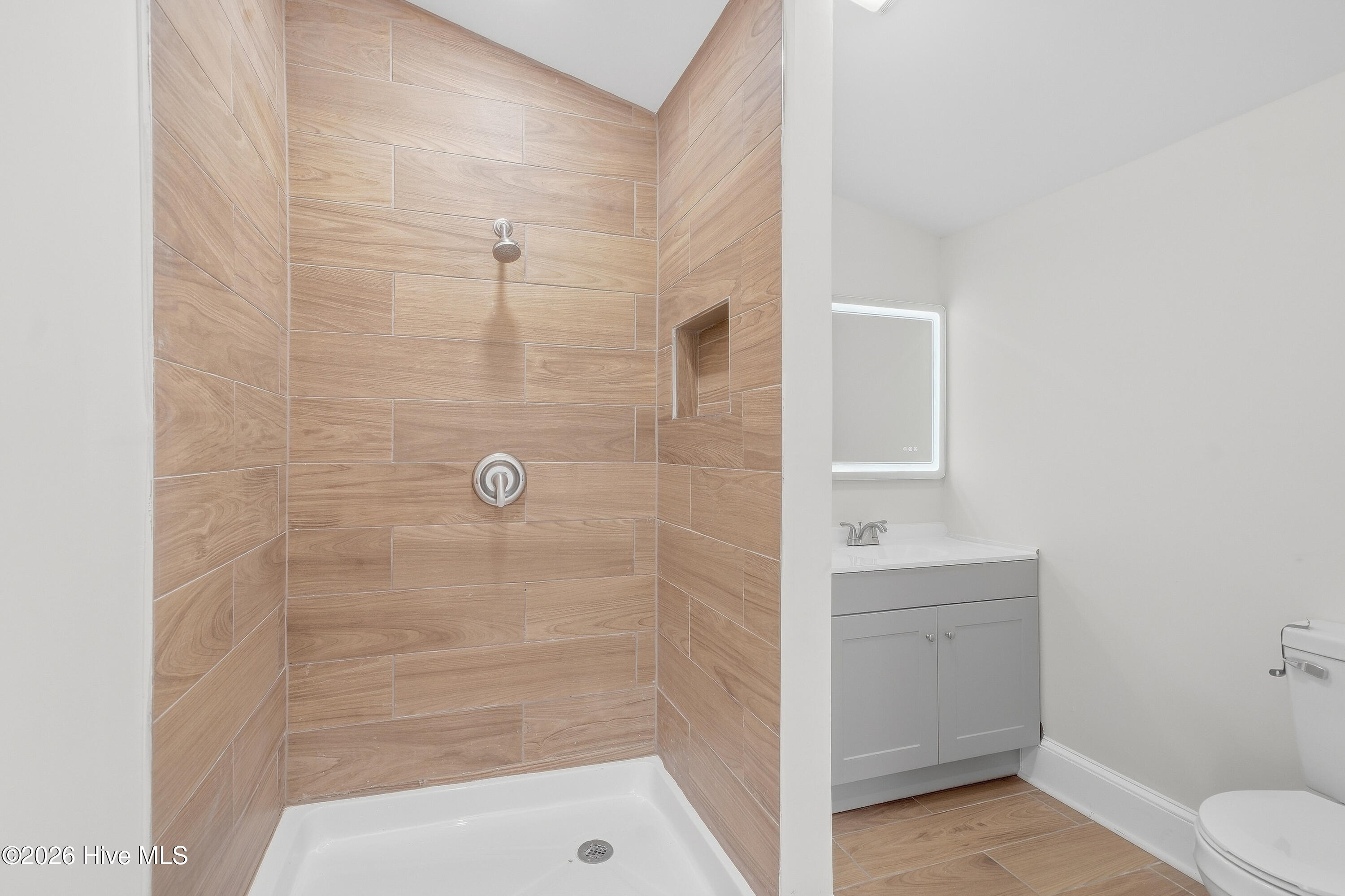 1708 Lucerne Way Property Photo 31