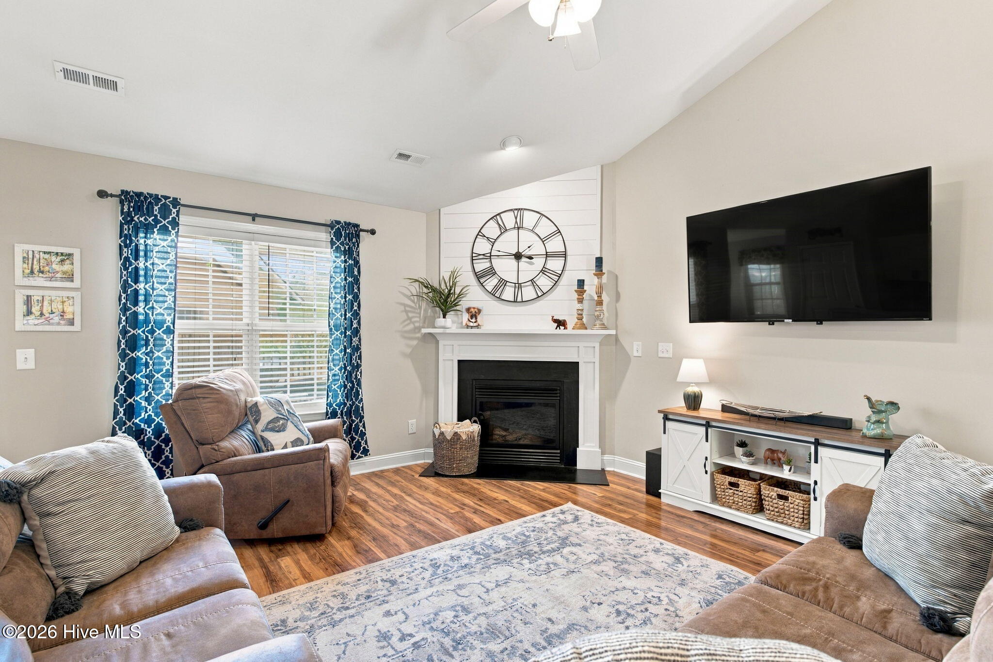 102 Grasmere Court Property Photo 5
