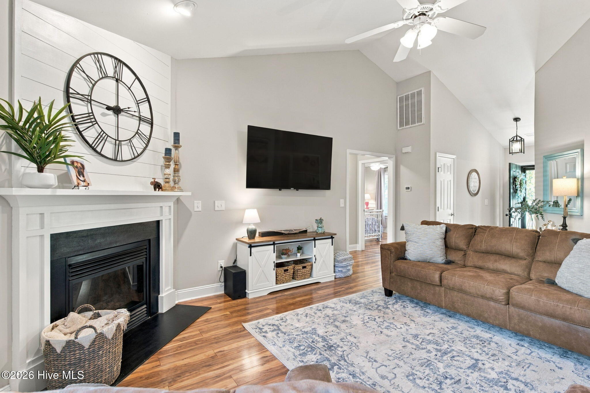 102 Grasmere Court Property Photo 6