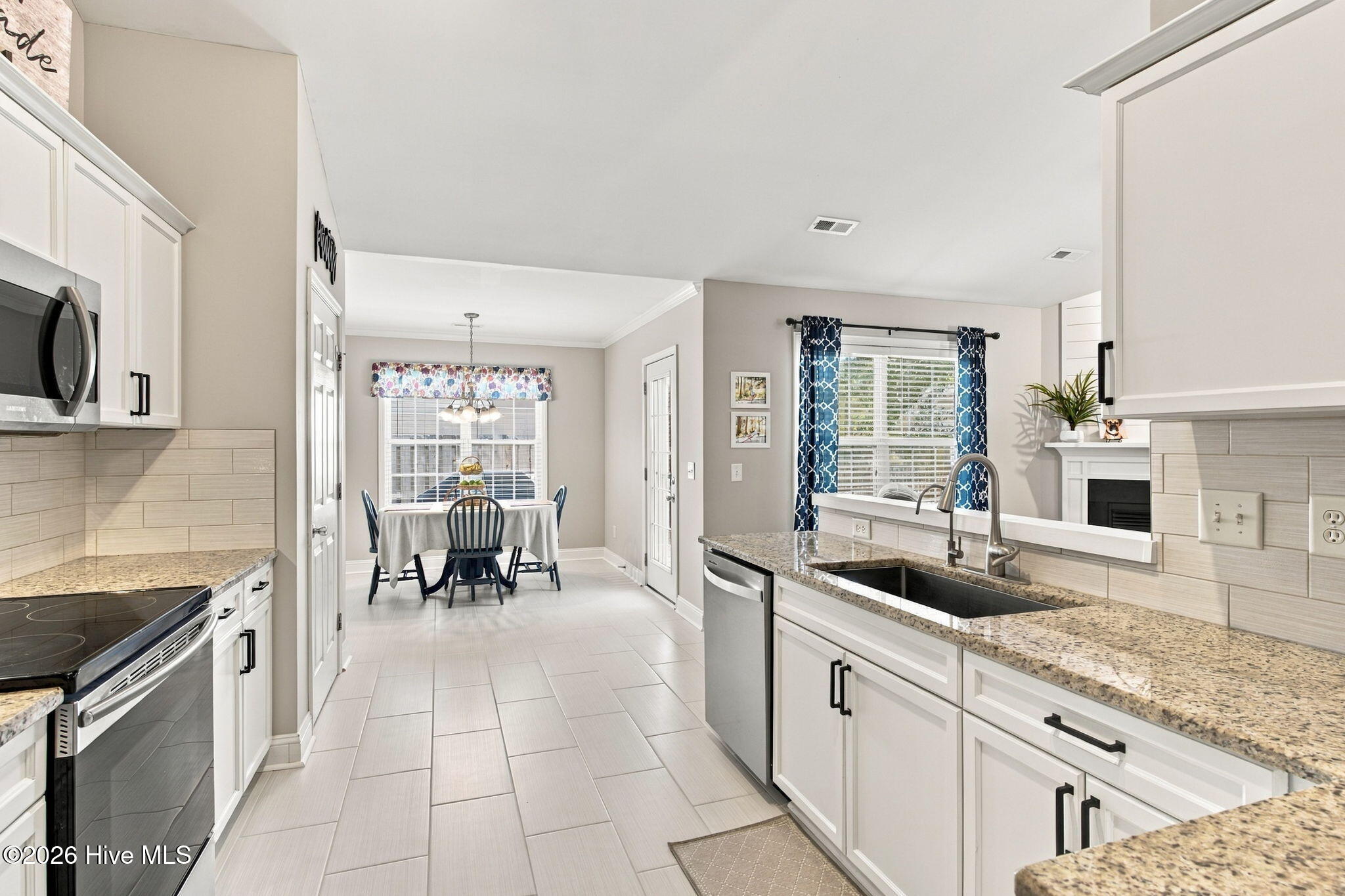 102 Grasmere Court Property Photo 13