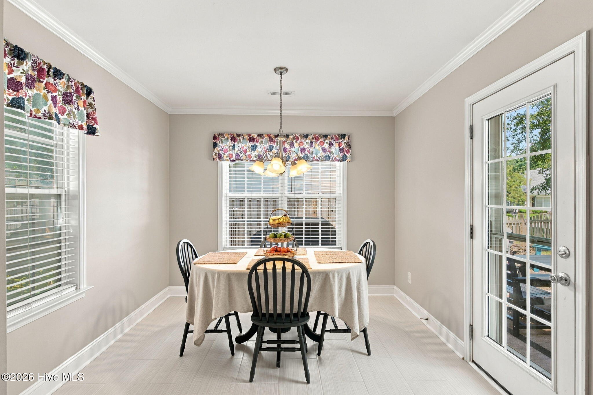 102 Grasmere Court Property Photo 14