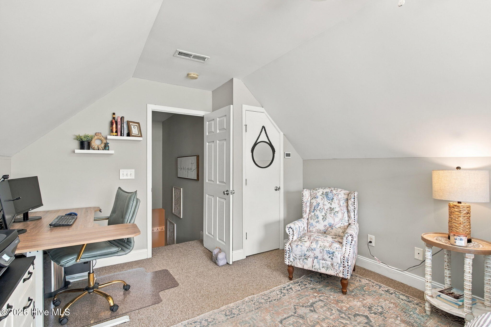 102 Grasmere Court Property Photo 24
