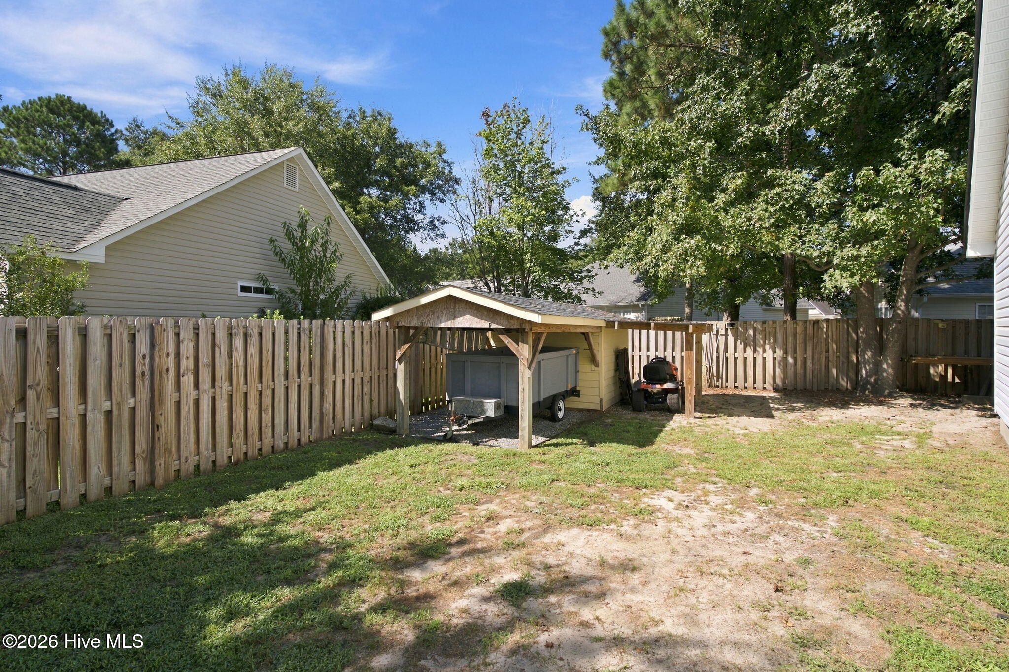 102 Grasmere Court Property Photo 32
