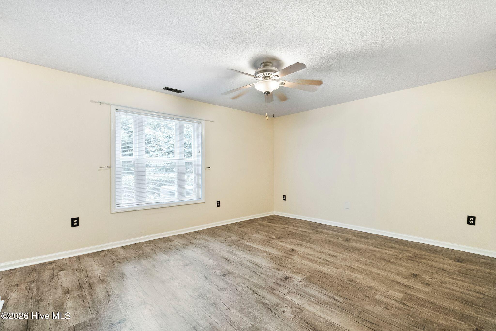 4108 Breezewood Drive Apt 101 Property Photo 22