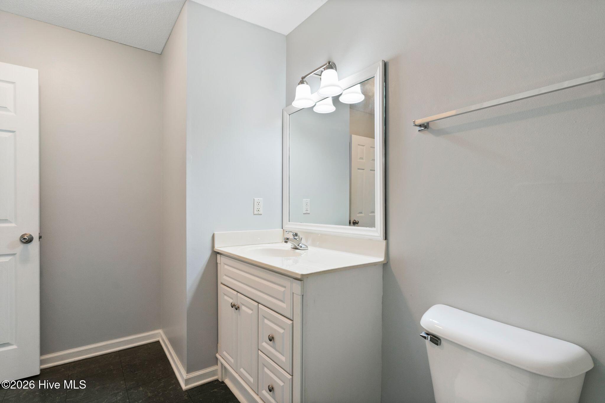 4108 Breezewood Drive Apt 101 Property Photo 34