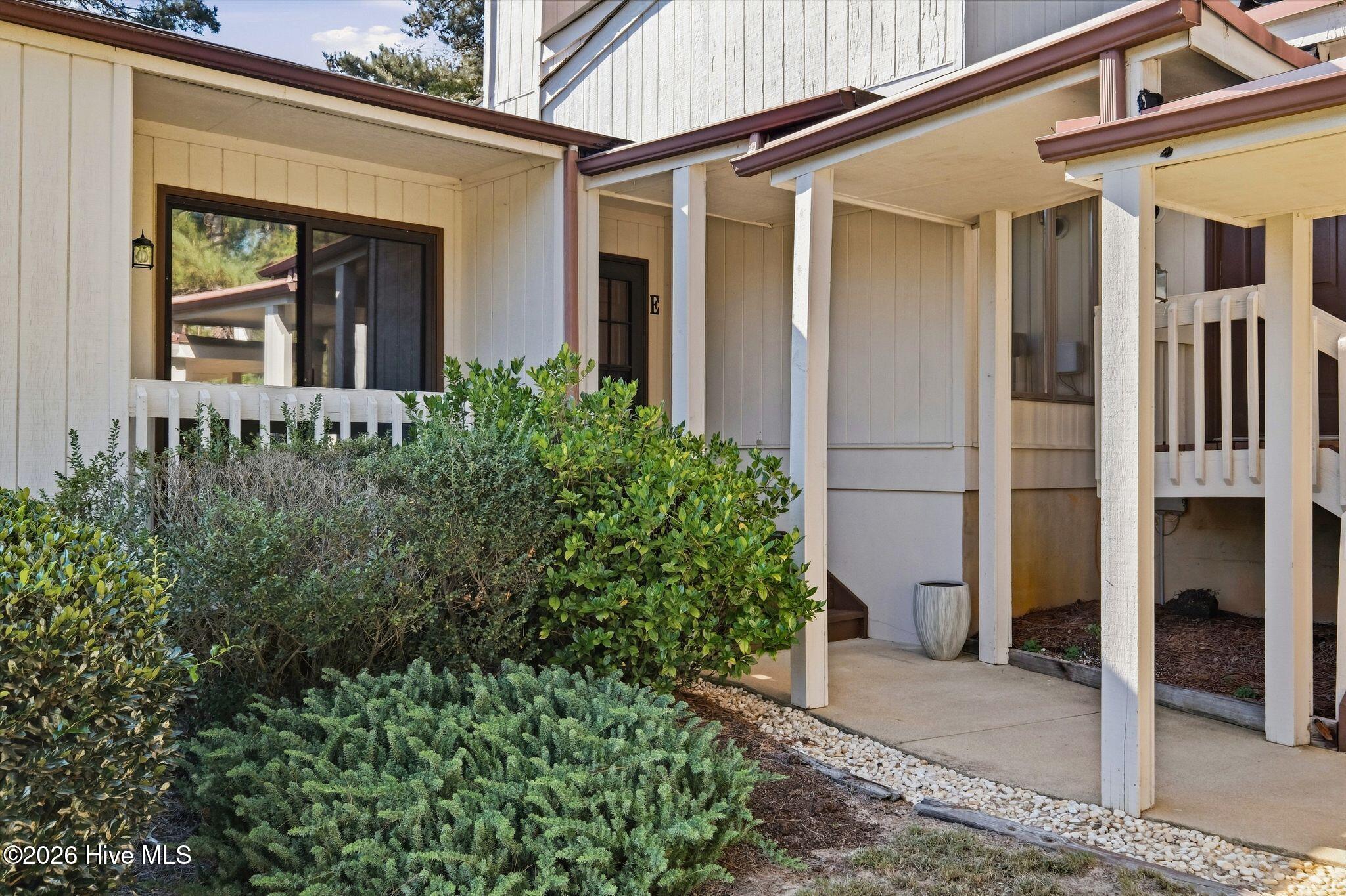 36 Martin Drive Unit E Property Photo 2