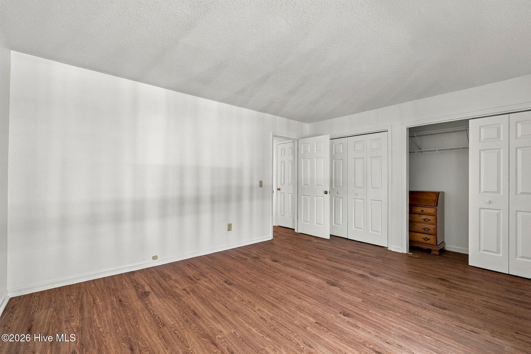 36 Martin Drive Unit E Property Photo 14