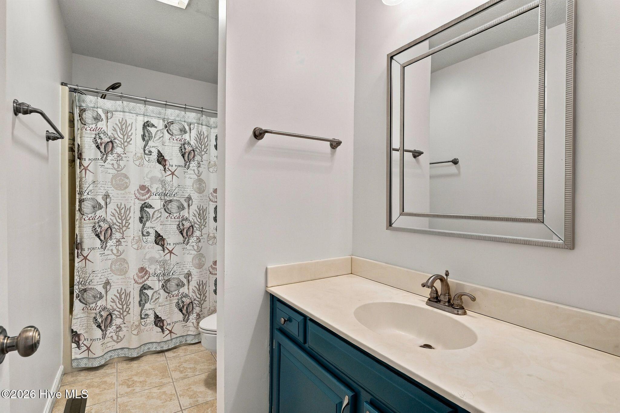 36 Martin Drive Unit E Property Photo 15