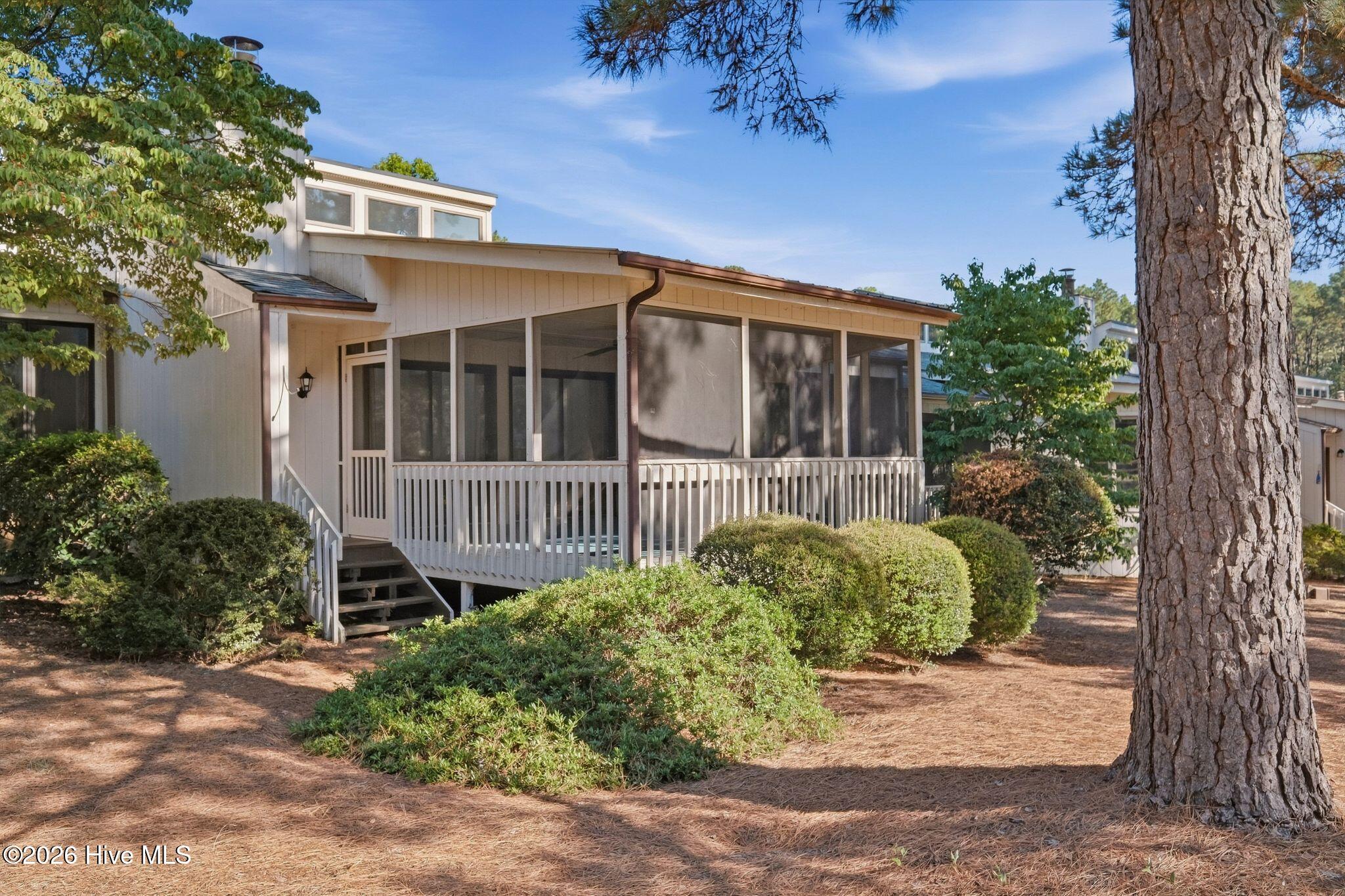 36 Martin Drive Unit E Property Photo 24