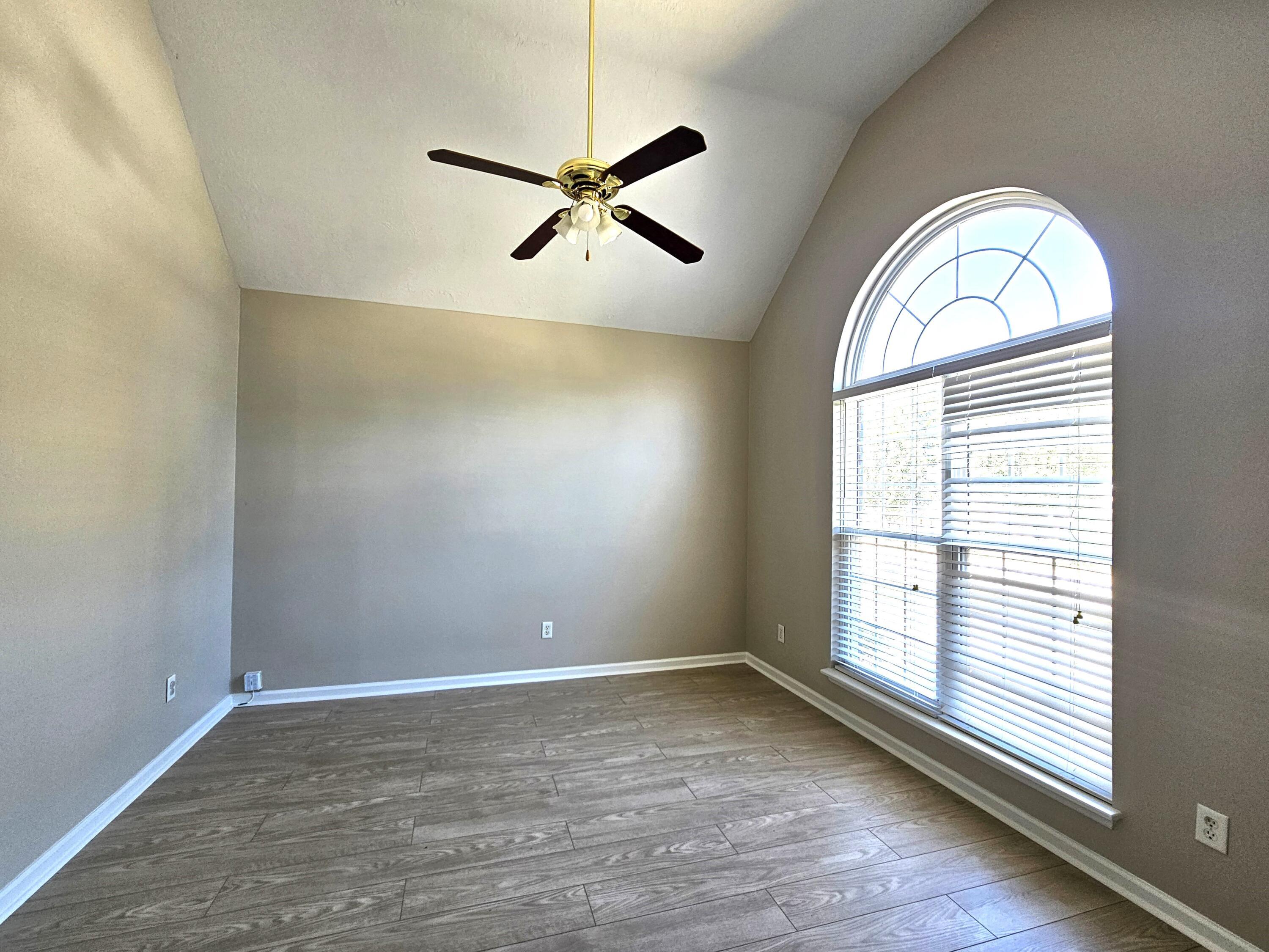 7629 Senators Ridge Drive Property Photo 2