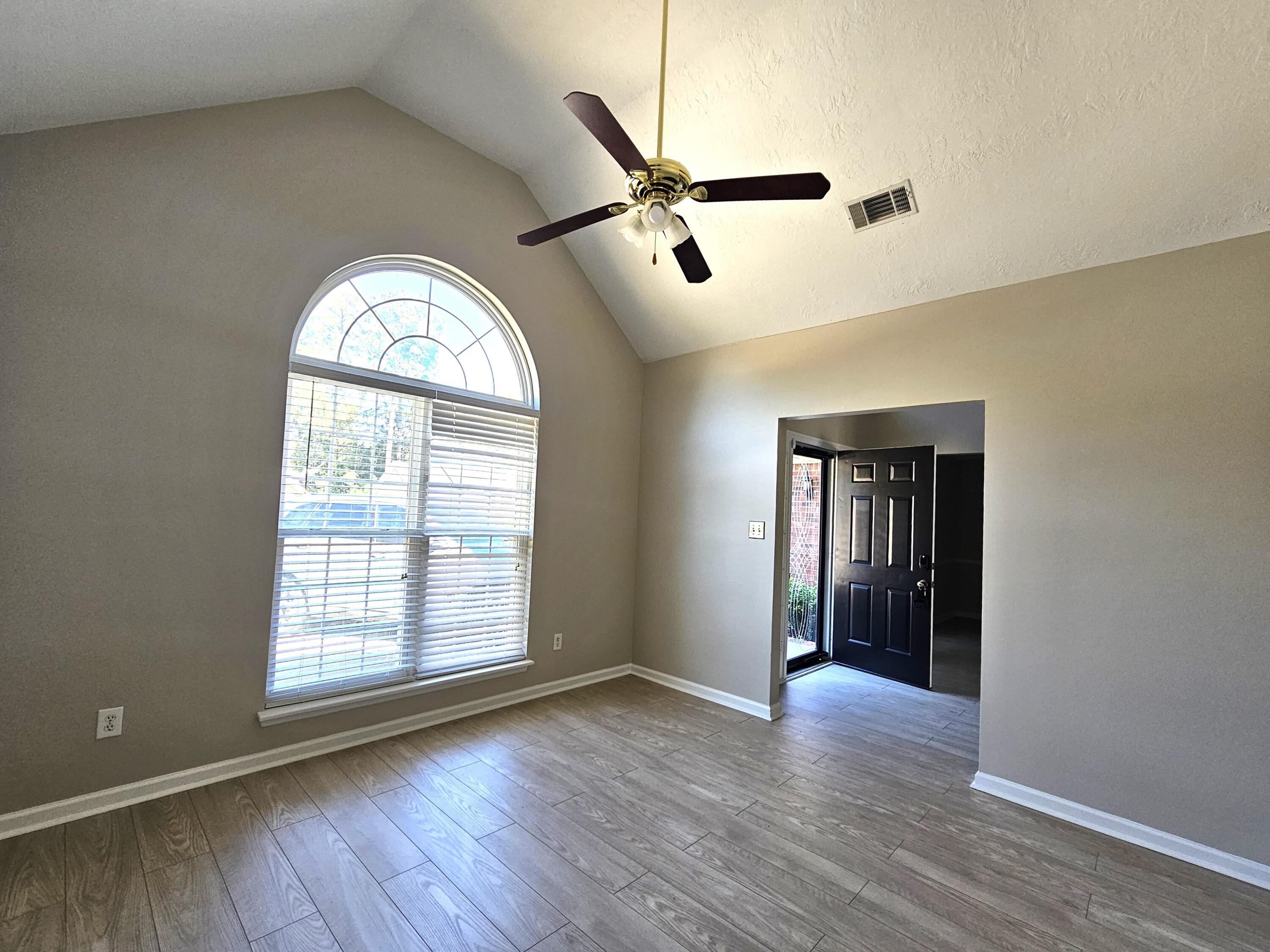 7629 Senators Ridge Drive Property Photo 3