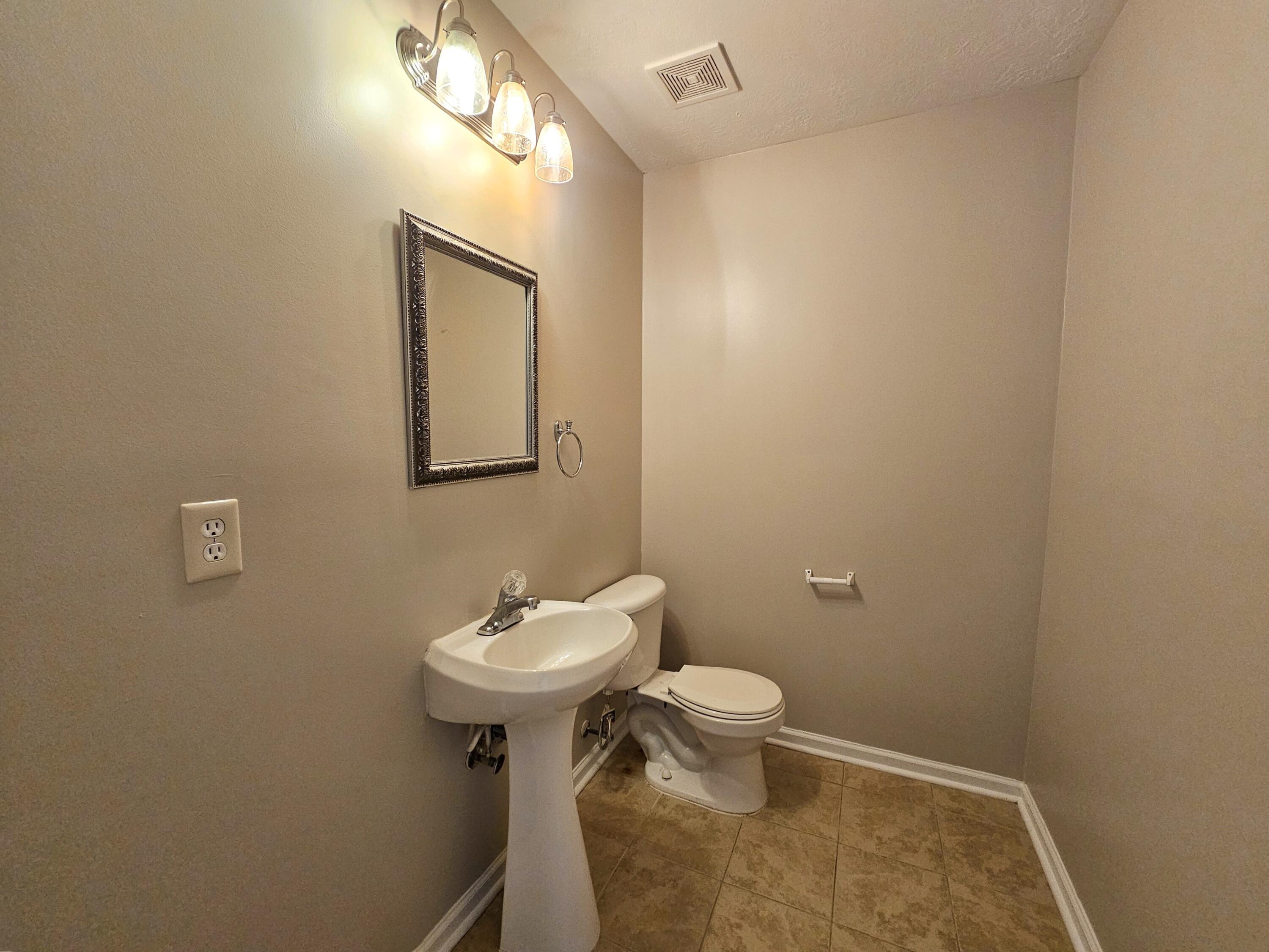 7629 Senators Ridge Drive Property Photo 13