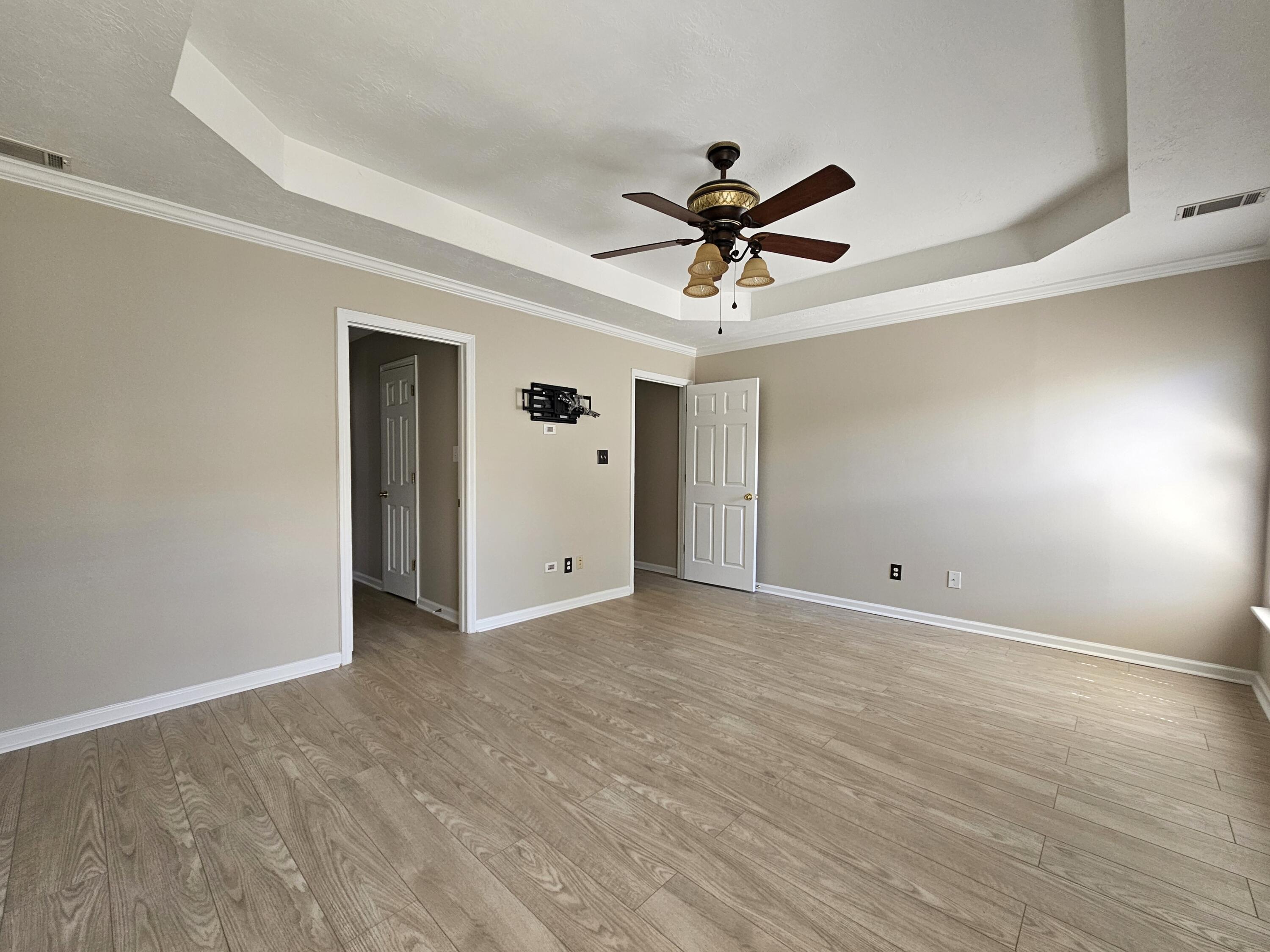 7629 Senators Ridge Drive Property Photo 16