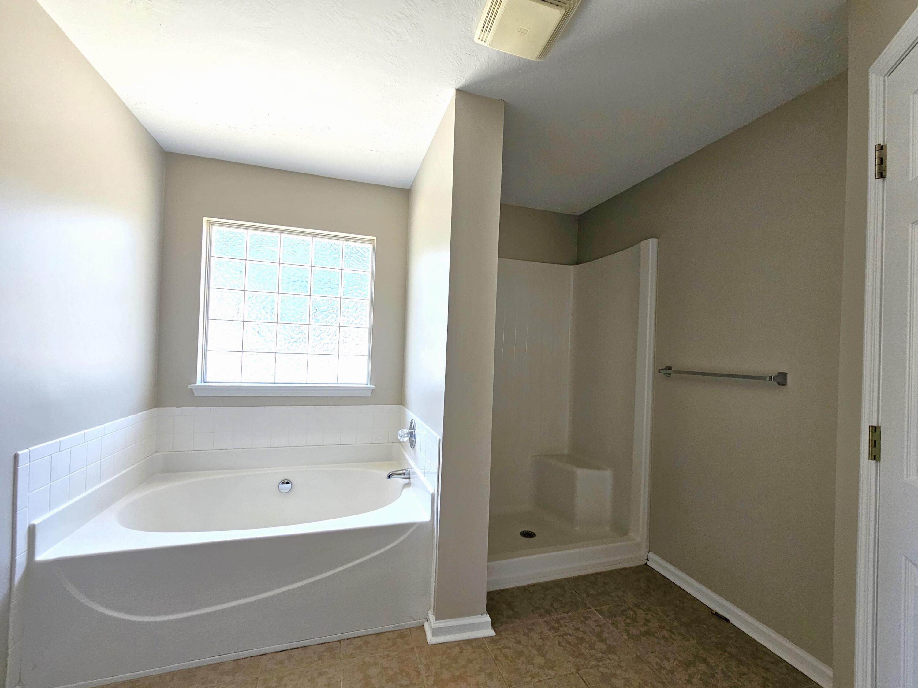 7629 Senators Ridge Drive Property Photo 20