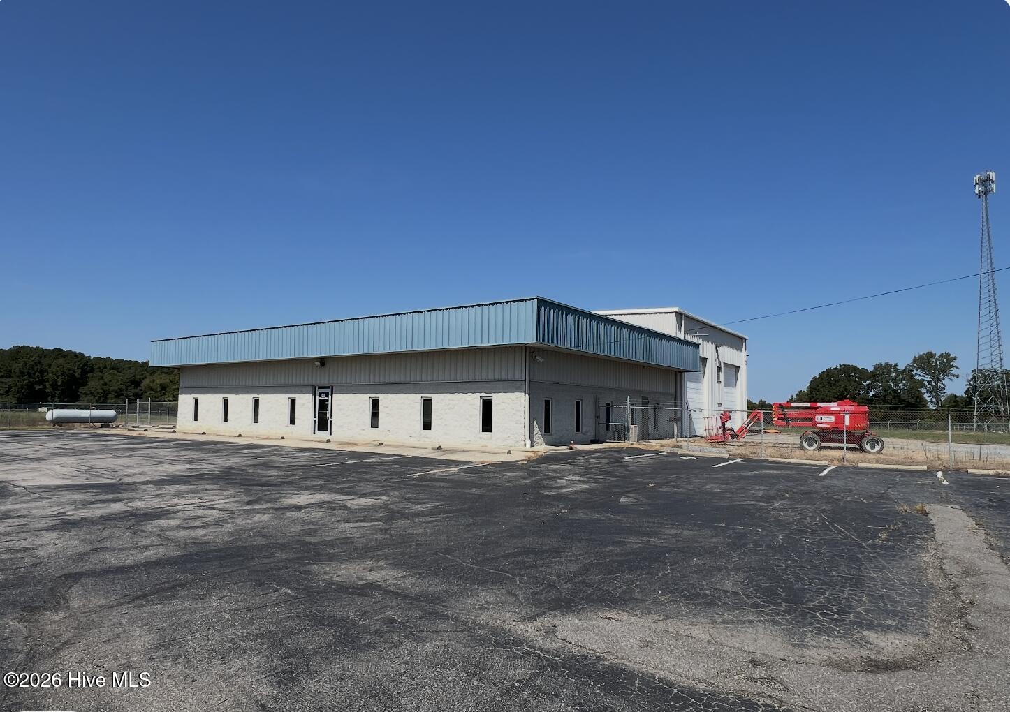 89 Industry Park Property Photo 1