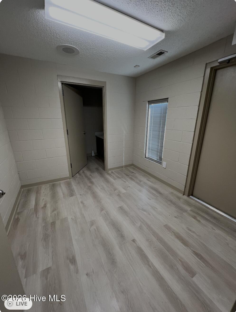 89 Industry Park Property Photo 8