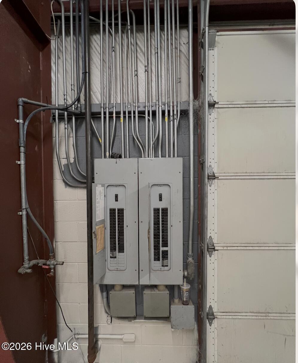 89 Industry Park Property Photo 13