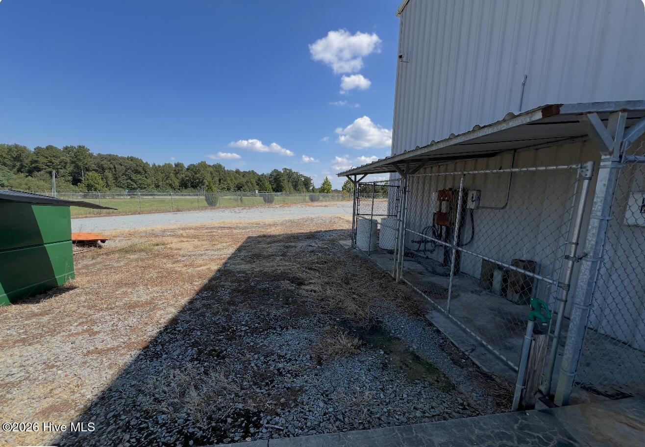 89 Industry Park Property Photo 16