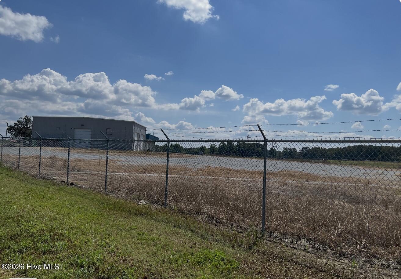 89 Industry Park Property Photo 23