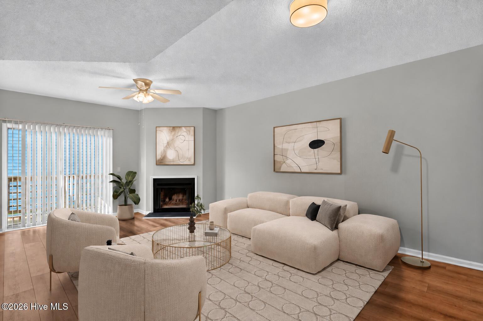 4240 Wilshire Boulevard 202e Property Photo 4