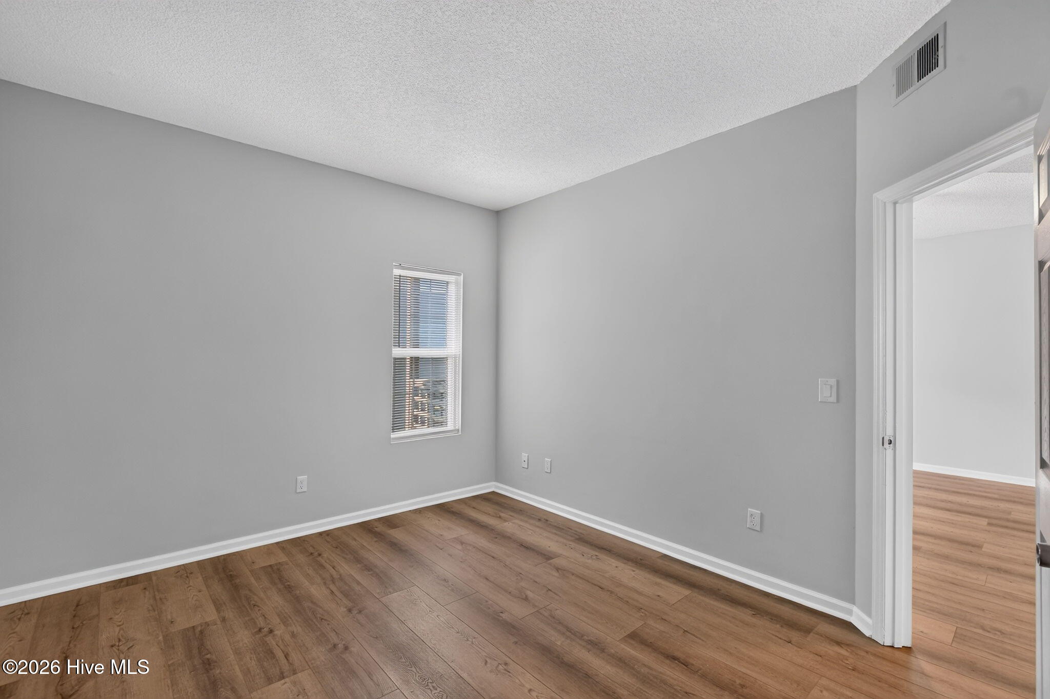 4240 Wilshire Boulevard 202e Property Photo 13