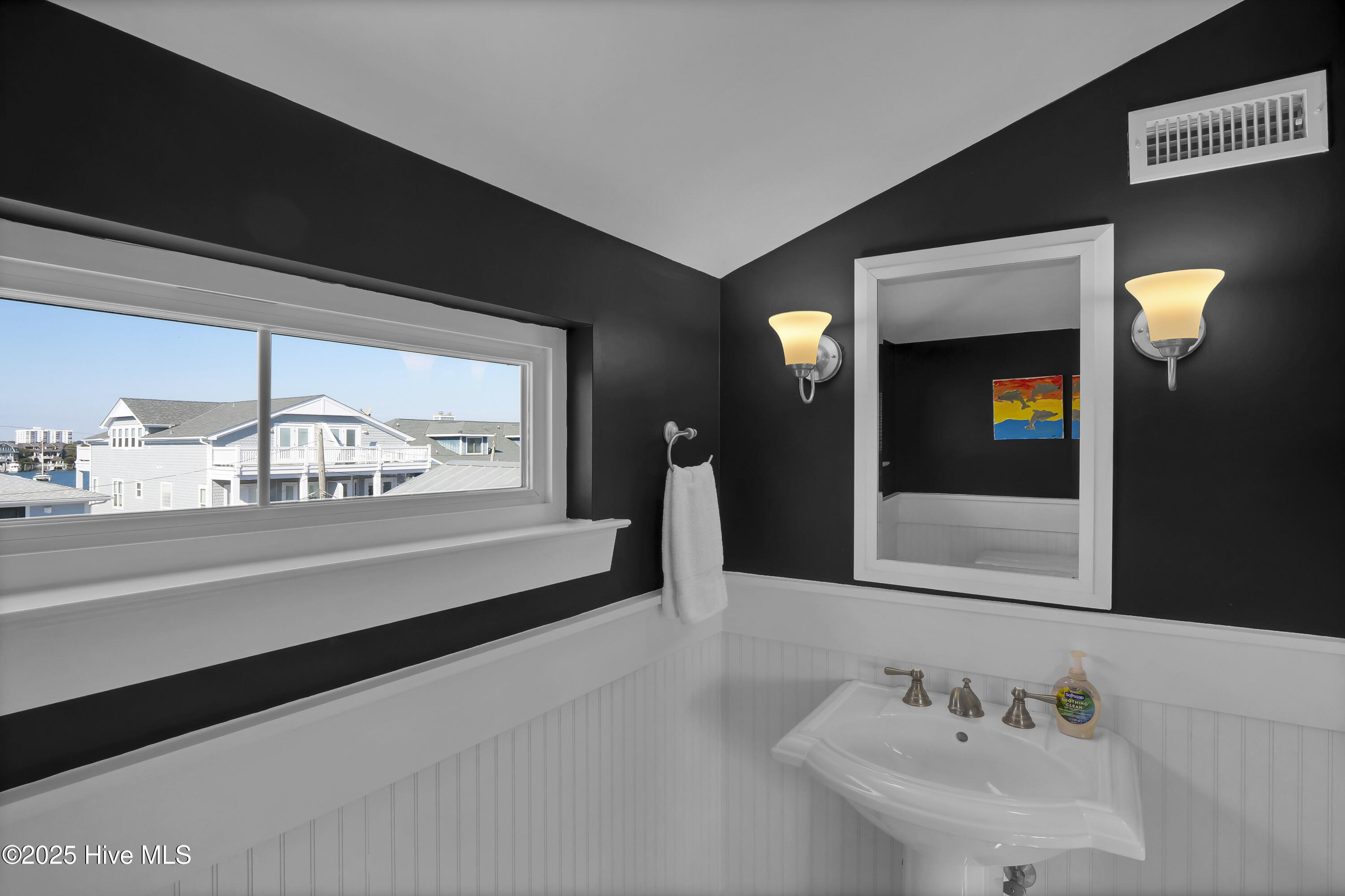 213 Lumina Avenue S Property Photo 34